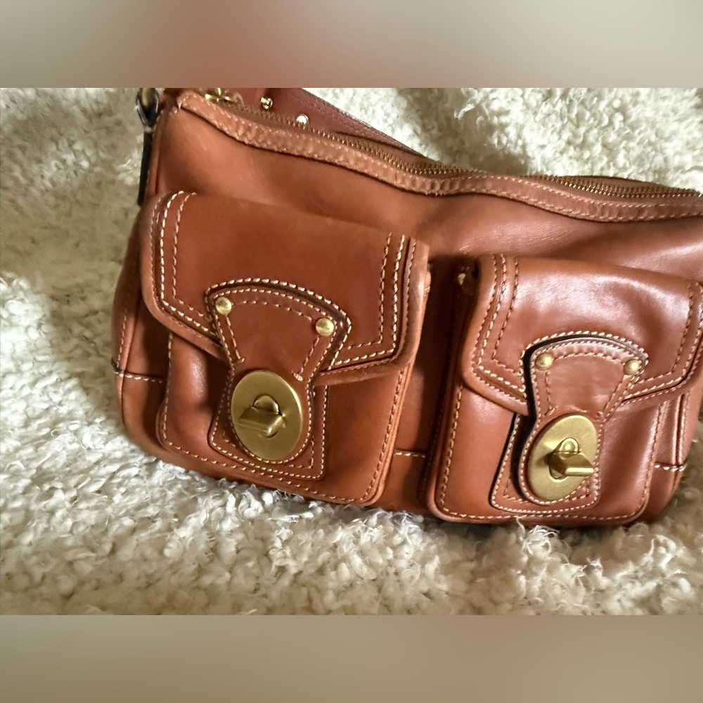 RARE COACH LEGACY 65th Anniversary.  Butterscotch Double turn lock - Picture 3 of 9